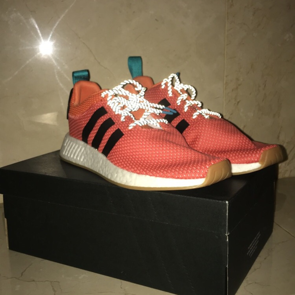 Adidas NMD R2 “Summer”